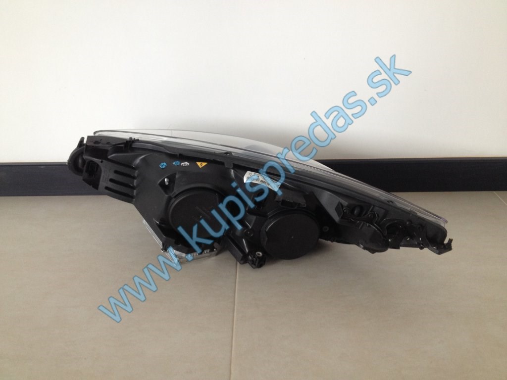 Predné pravé Xenon svetlo PEUGEOT 308 / CC / RCZ 
